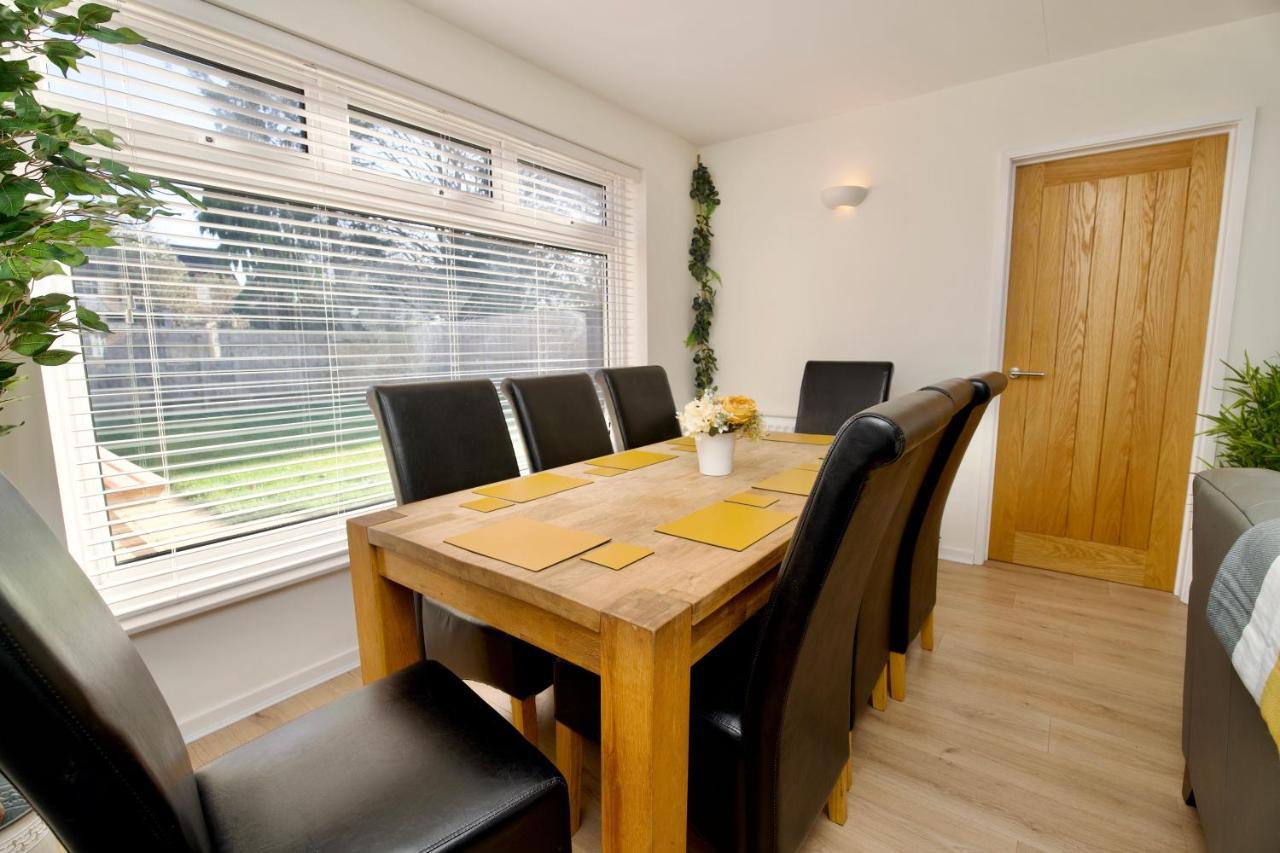 Dashing 4Bed Retreat - Walk To Stratford Town Centre & Shakespeare'S Birthplace Villa ภายนอก รูปภาพ